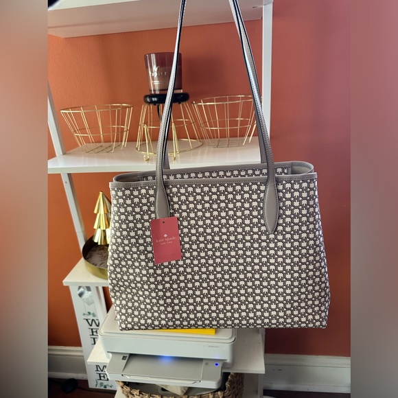 KATE SPADE Link Large Tote Bag w/card holder (NWT) - Picture 4 of 16